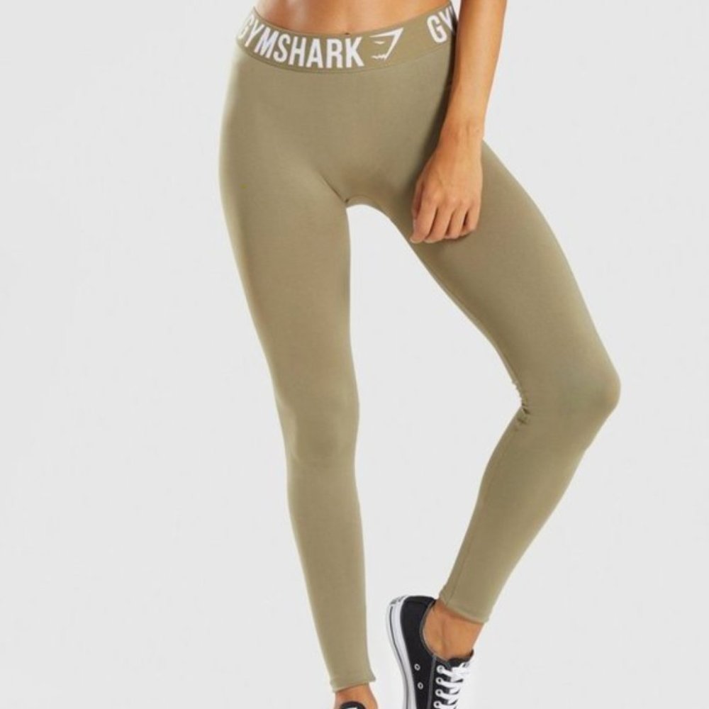 Gymshark Legging Bundle *BLUE LEGGINGS SOLD* - Picture 4 of 4